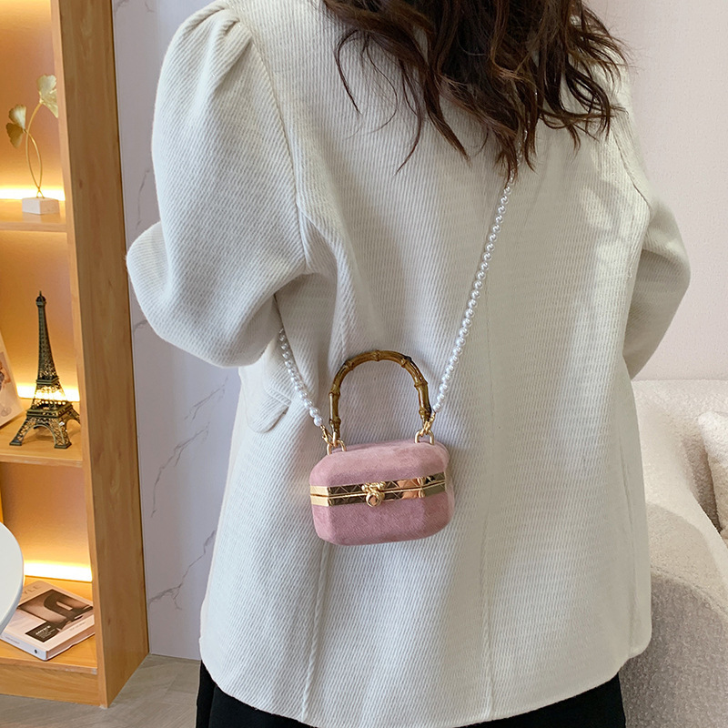 Net Red Foreign Style Frosted Small Bag Female 2023 Personality Design Bamboo Hand-Held Box Bag Pearl Chain Shoulder Bag