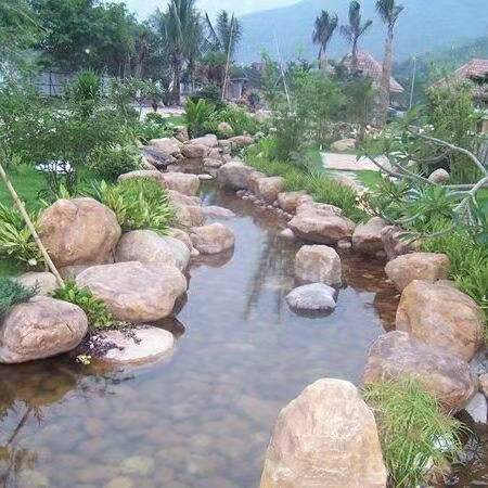 0成交42吨鹅卵石批发 园林景观置石 自然石河滩溪滩石河卵石 鱼池驳岸