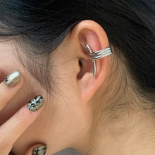 s925纯银打结单只耳骨夹女个性白金色无耳洞耳夹韩国设计金属耳环
