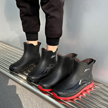 新款时尚防水防滑水鞋 短筒加厚厨房工作户外钓鱼洗车男士雨鞋