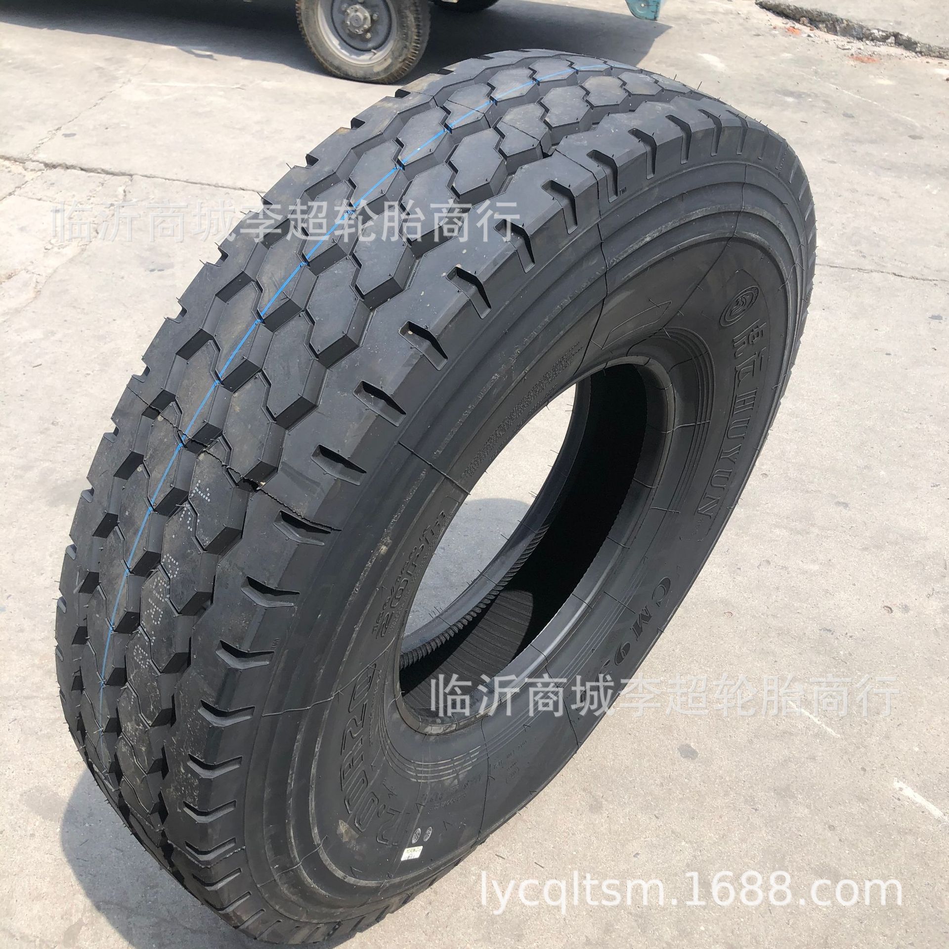1000 1100 1200r20全钢丝胎载重货车轮胎大车卡车导向-阿里巴巴
