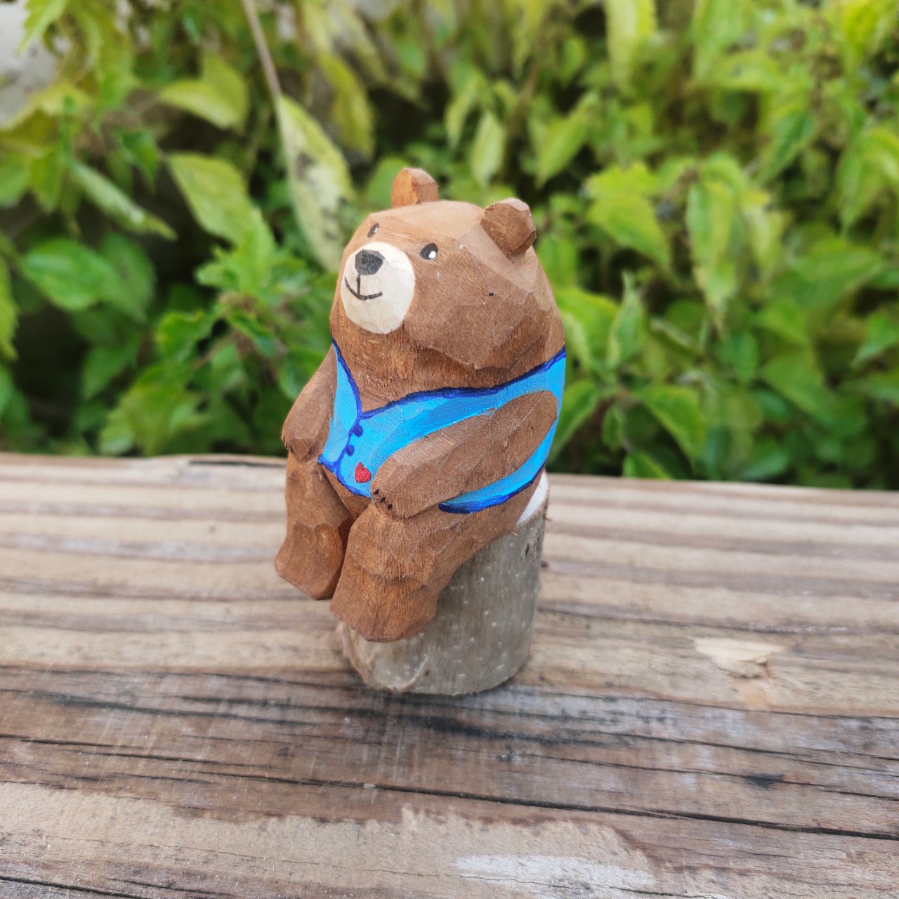 木雕树墩小熊摆件可爱手作木质桌面饰品原创实木礼物