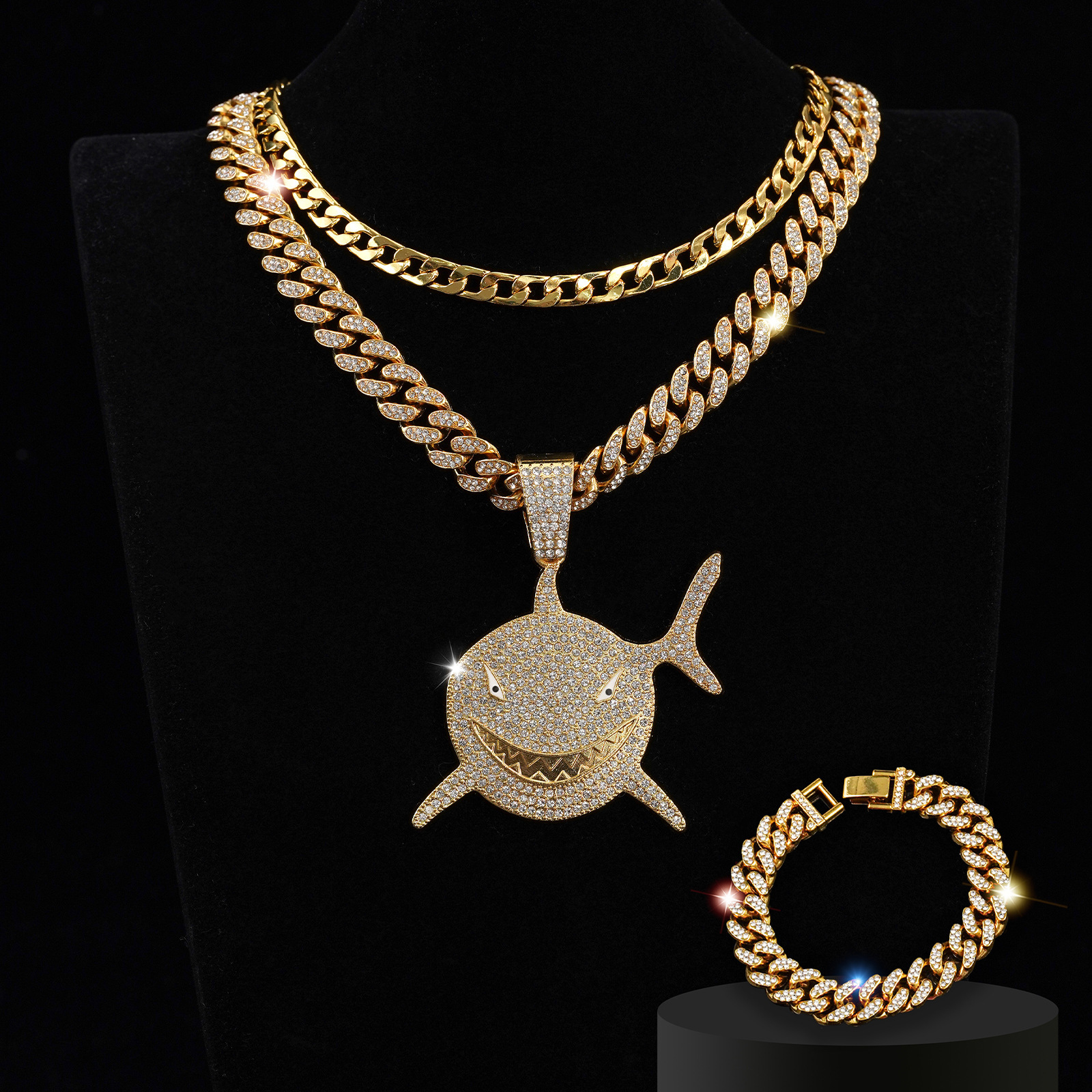 欧美首饰时尚镶钻夸张鲨鱼吊坠项链男嘻哈朋克古巴链手链三件套