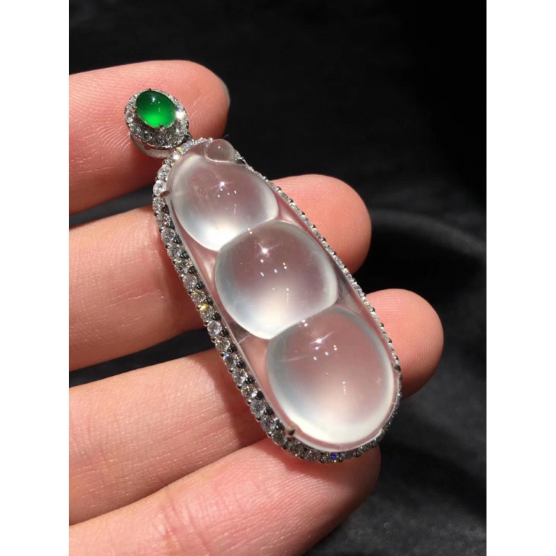 翡翠吊坠四季平安豆冰种天然缅甸玉吊坠阳绿飘花18镶嵌货挂件