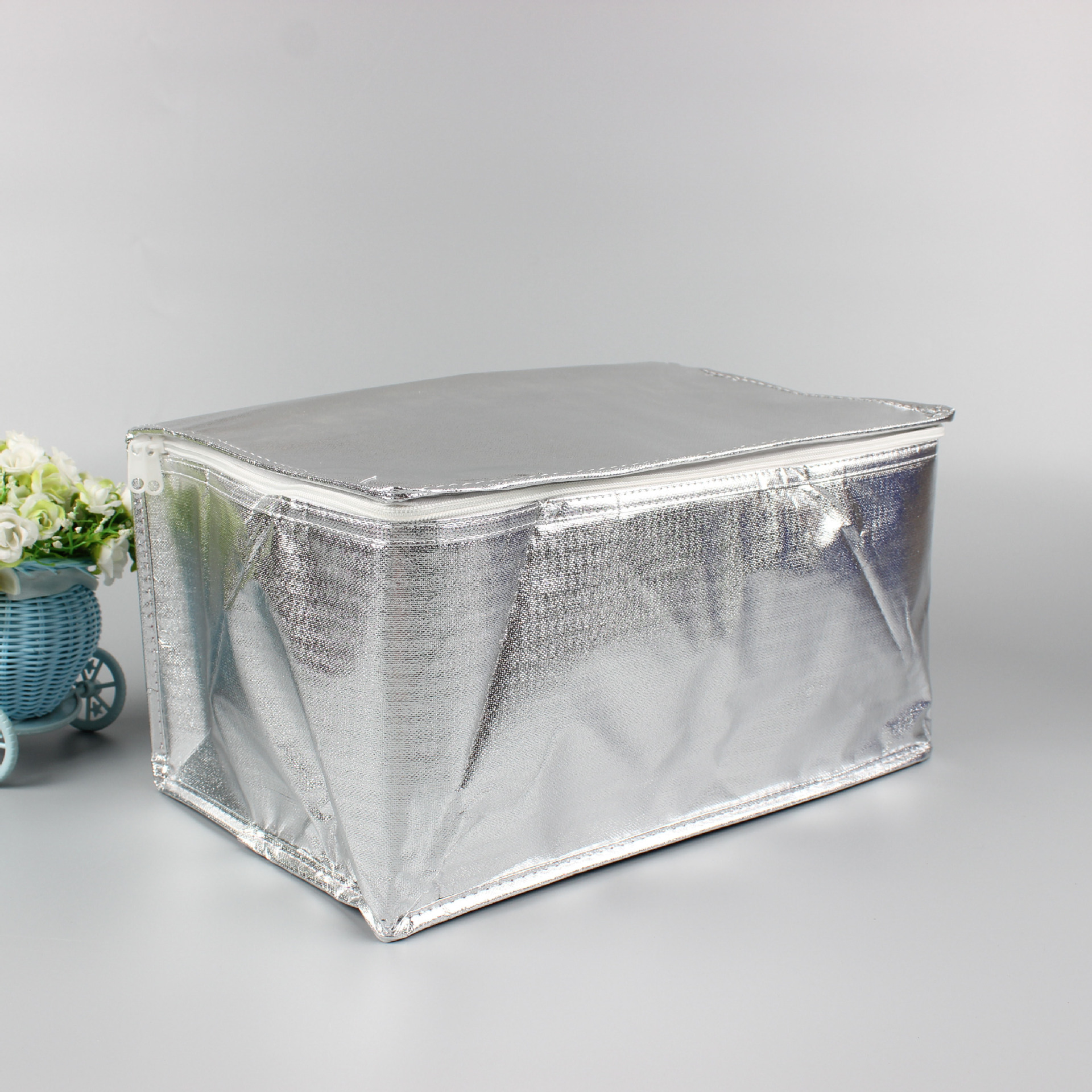 现货银色镭射膜无纺布保温袋定制铝箔膜冷藏袋海鲜食品外卖保温包