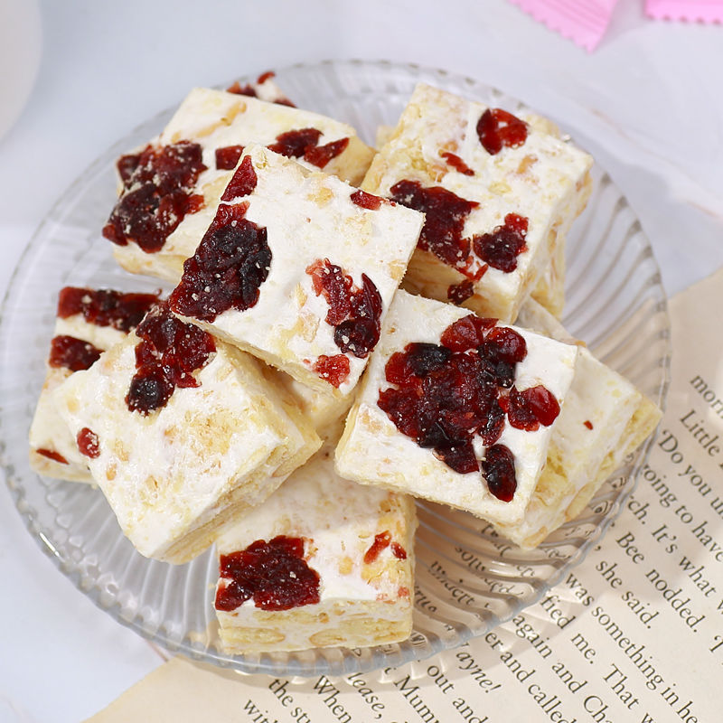 零趣雪花酥蔓越莓奶香牛轧糖奶芙饼干喜糖果休闲零食小吃便宜批发