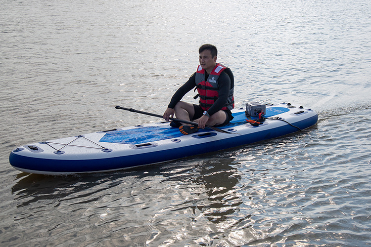 sup动力鱼鳍桨板皮划艇 水下推进器电动冲浪板独木舟锂用电池遥控