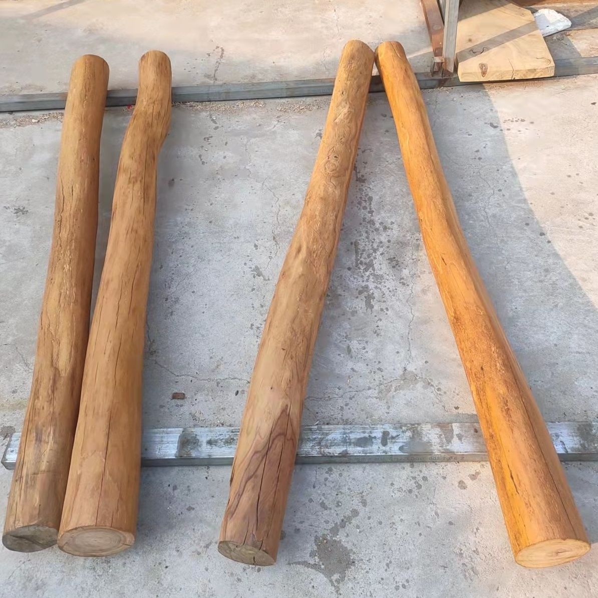 老榆木檩条房梁木方原木实木柱子隔断装修木老圆旧木头材料