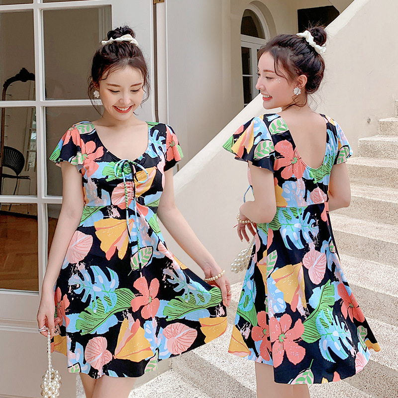 New Fashion One-Piece Oversized Swimsuit Female Young Plump Girls Printed Belly Covered Slimming Hot Spring Bathing Swimsuit Wholesale