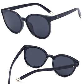 新款复古v牌太阳镜女士潮街拍圆形眼镜男墨镜韩版偏光太阳眼镜