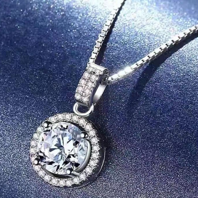 直播货源爆款5克拉仿莫桑钻石吊坠女 八心八箭圆包吊坠锁骨链饰品