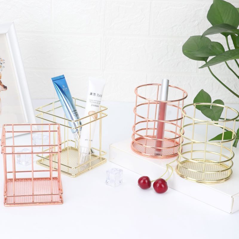 Nordic Wrought Iron Storage Basket Office Shelf Living Room Desktop Snacks Sundries Cosmetics Storage Basket