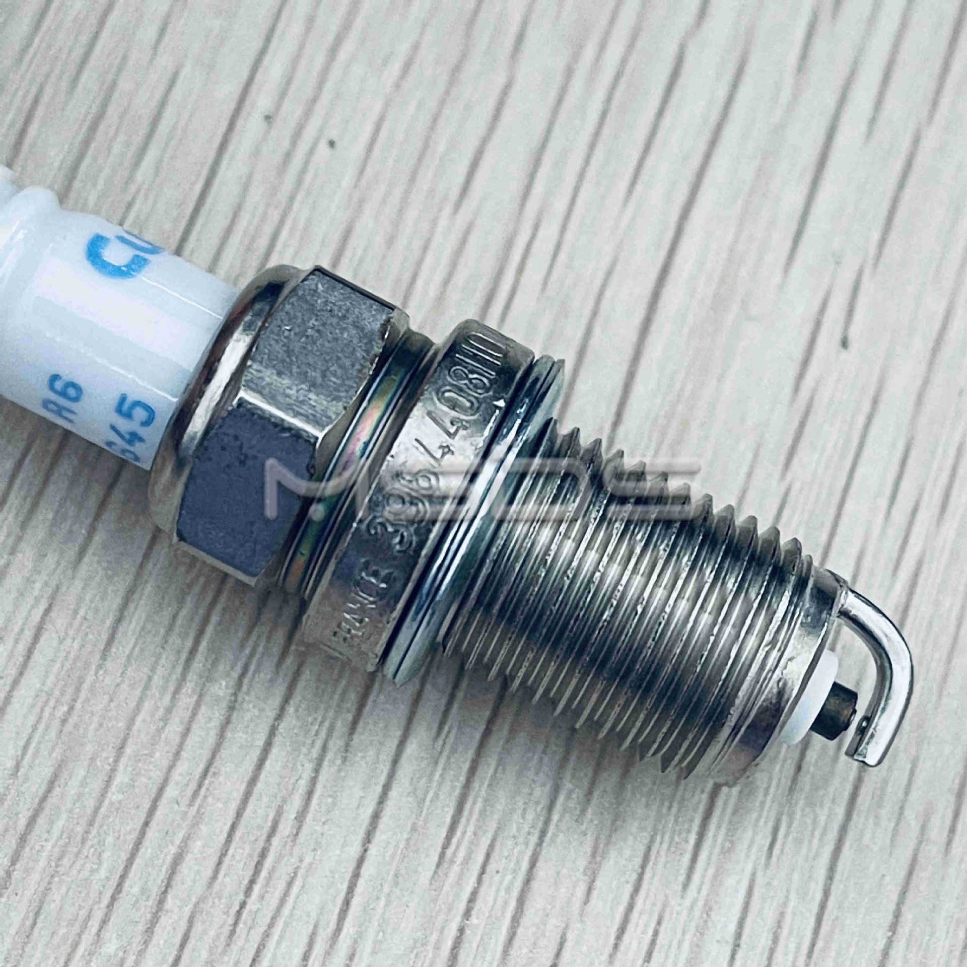 应康明斯6bt59天然气发动机配件火花塞4089629 3964408 3922756