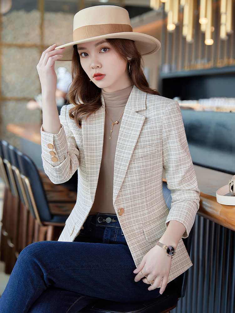 绿色格子小西装外套女2024春秋修身气质一粒扣休闲短款上衣女西服