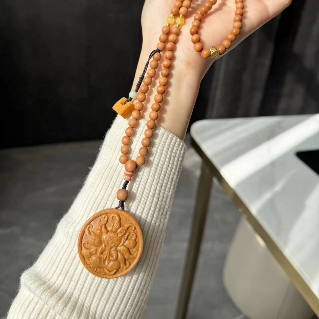 凤九毛衣链6毫米珠链凤九牌福字小锁蜜蜡圆吊坠