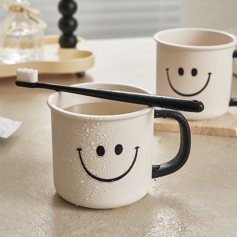 ins style smiley face gargle cup good-looking teeth brushing cup plastic washing cup mug tooth mug with handle