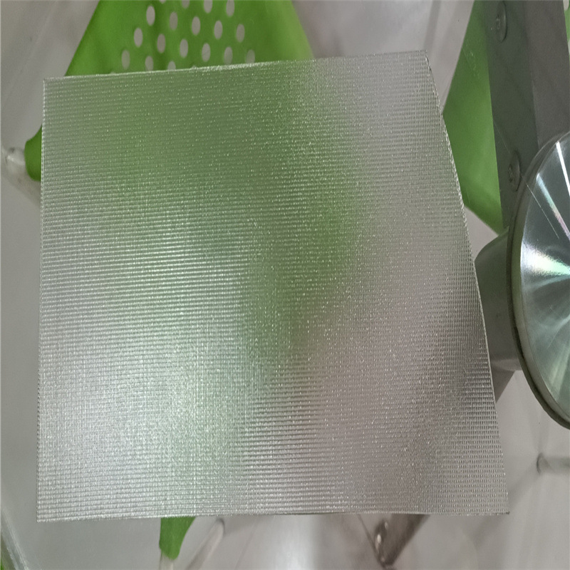 【压花玻璃】厂家4mm5mm透明布纹水纹钻石长虹各类压花玻璃