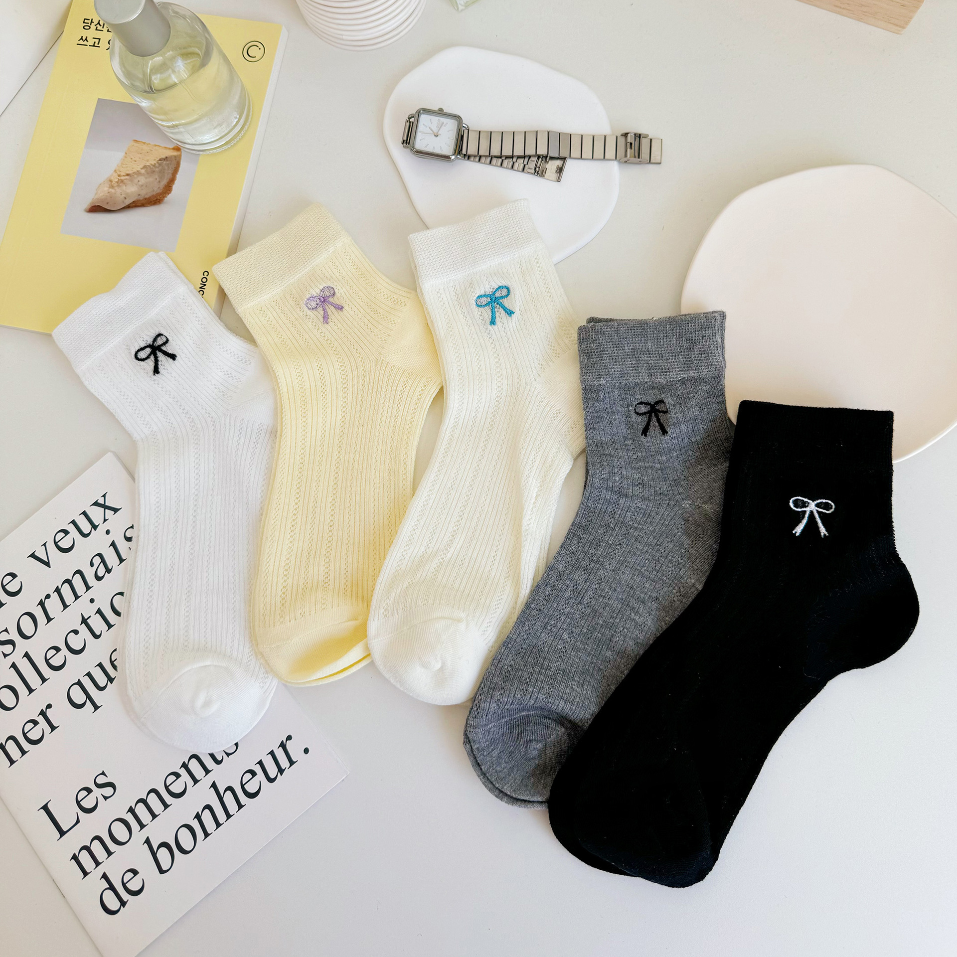 袜子女夏天薄款网眼蝴蝶结刺绣短袜ins风韩系奶油色无骨纯色棉袜