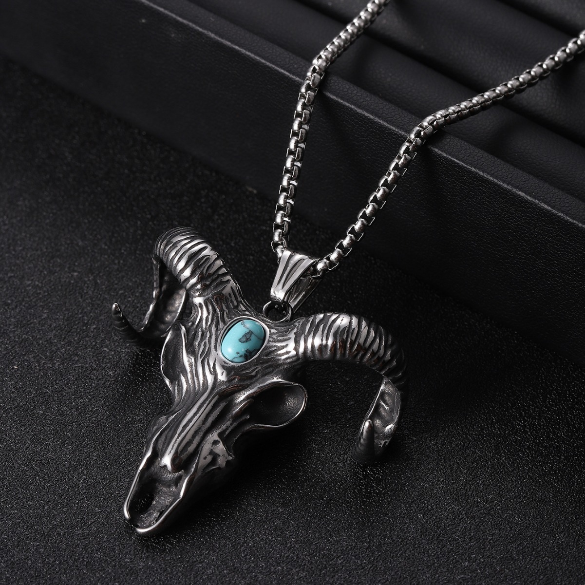 创意个性钢色钛钢铸造羊头蓝松石吊坠珍珠链项链男女款嘻哈风饰品