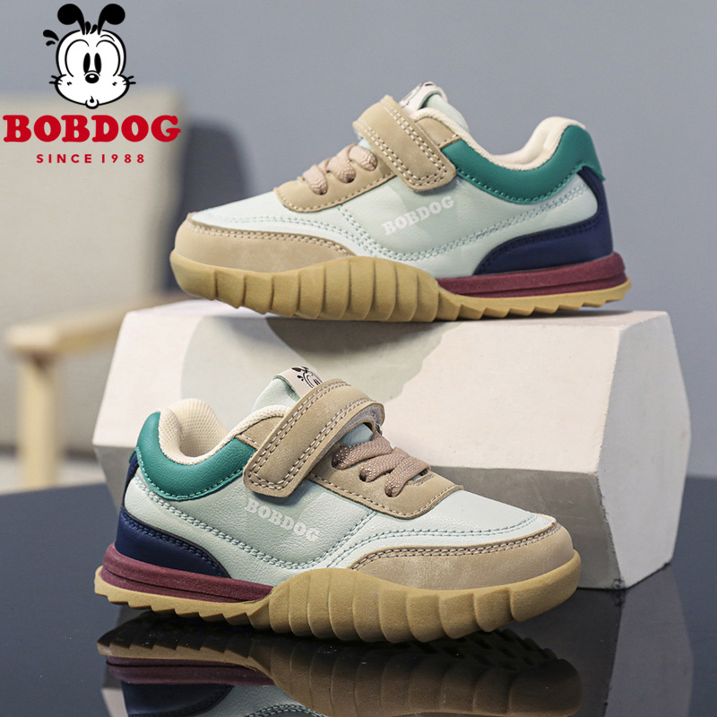 巴布豆童鞋儿童纽扣运动鞋男童鞋子春秋中大童皮面防水户外休闲鞋