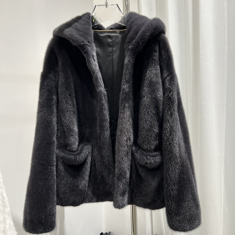 海宁皮草2023冬季新款整貂貂皮大衣女连帽款气质轻奢水貂皮草外套