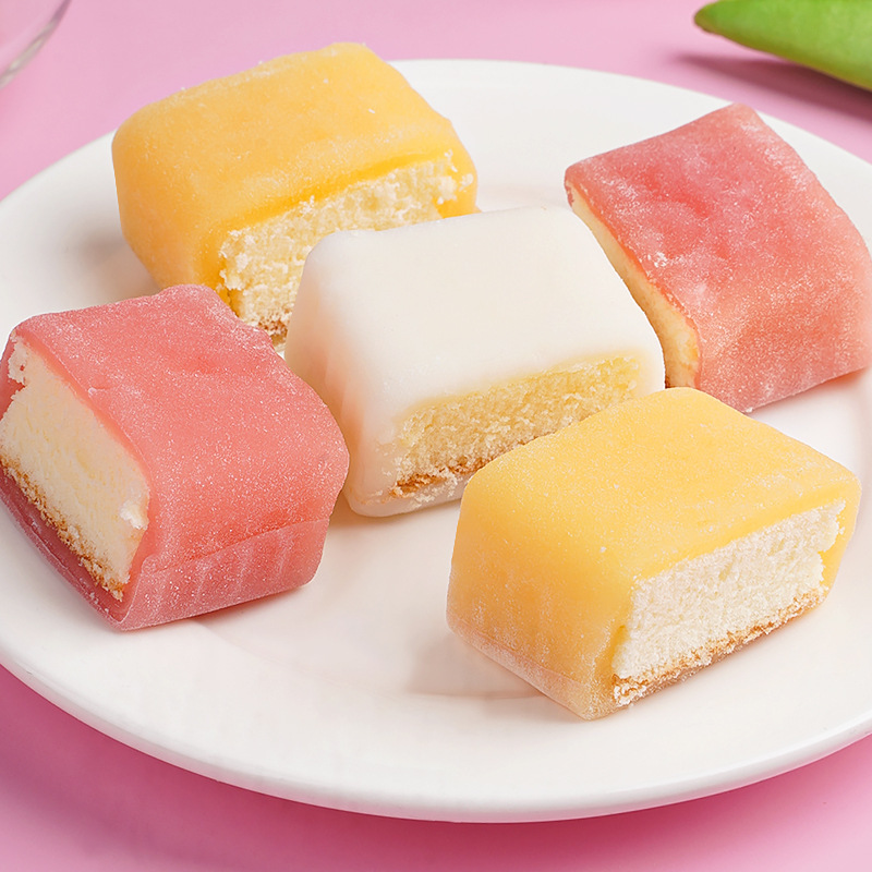 冰皮白玉卷蛋糕多种口味休闲代餐面包学生早餐营养糕点零食代批发