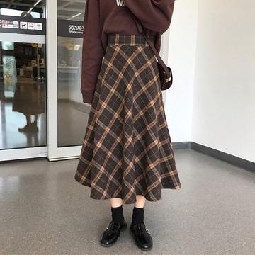 毛呢格子半身裙女春秋新款宽松复古英伦风中长款高腰包臀a字长裙