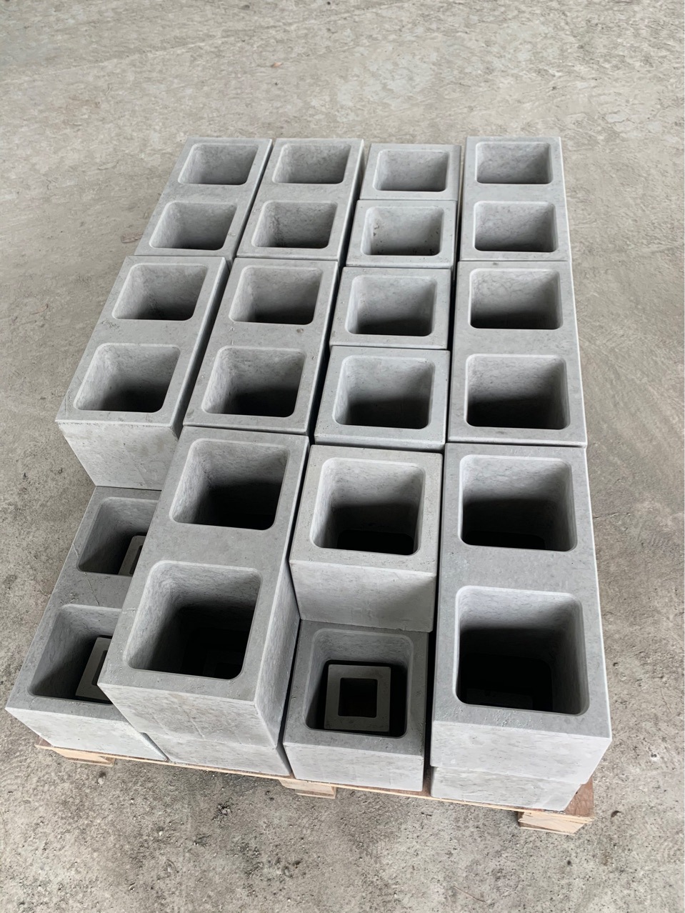 水泥空心砖清水混凝土多孔装饰砌块砖背景墙隔断墙造景水泥空心砖