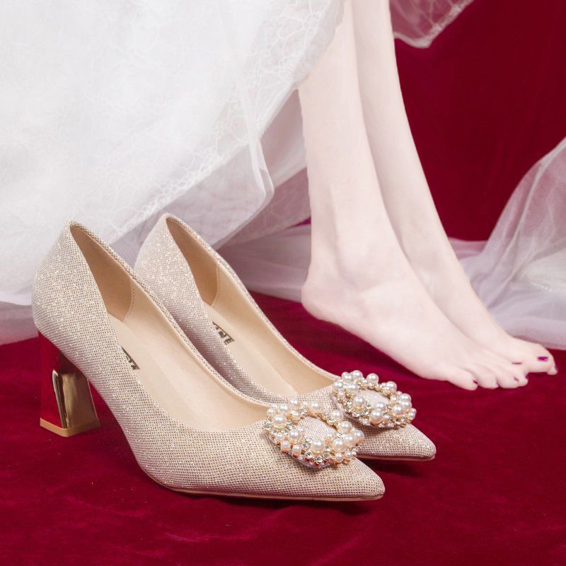 气质仙女尖头粗跟单鞋女2023年新款珍珠法式高跟鞋黑色春秋款女鞋