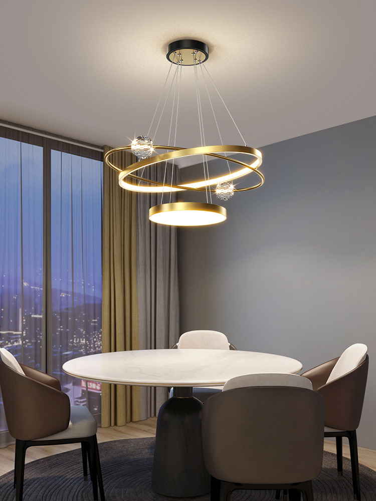 餐厅吊灯现代简约轻奢水晶圆形饭厅灯2022年新款北欧餐桌三头灯具