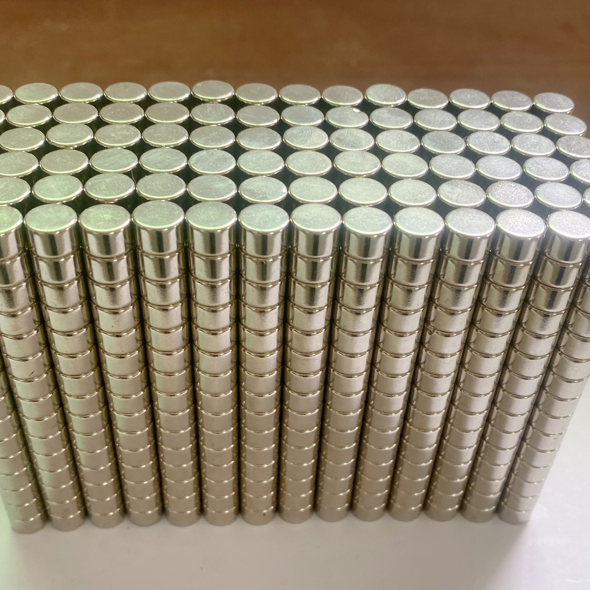 广东现货大磁铁20*8强磁钕铁硼强磁箱包磁铁磁柱深圳磁铁工厂