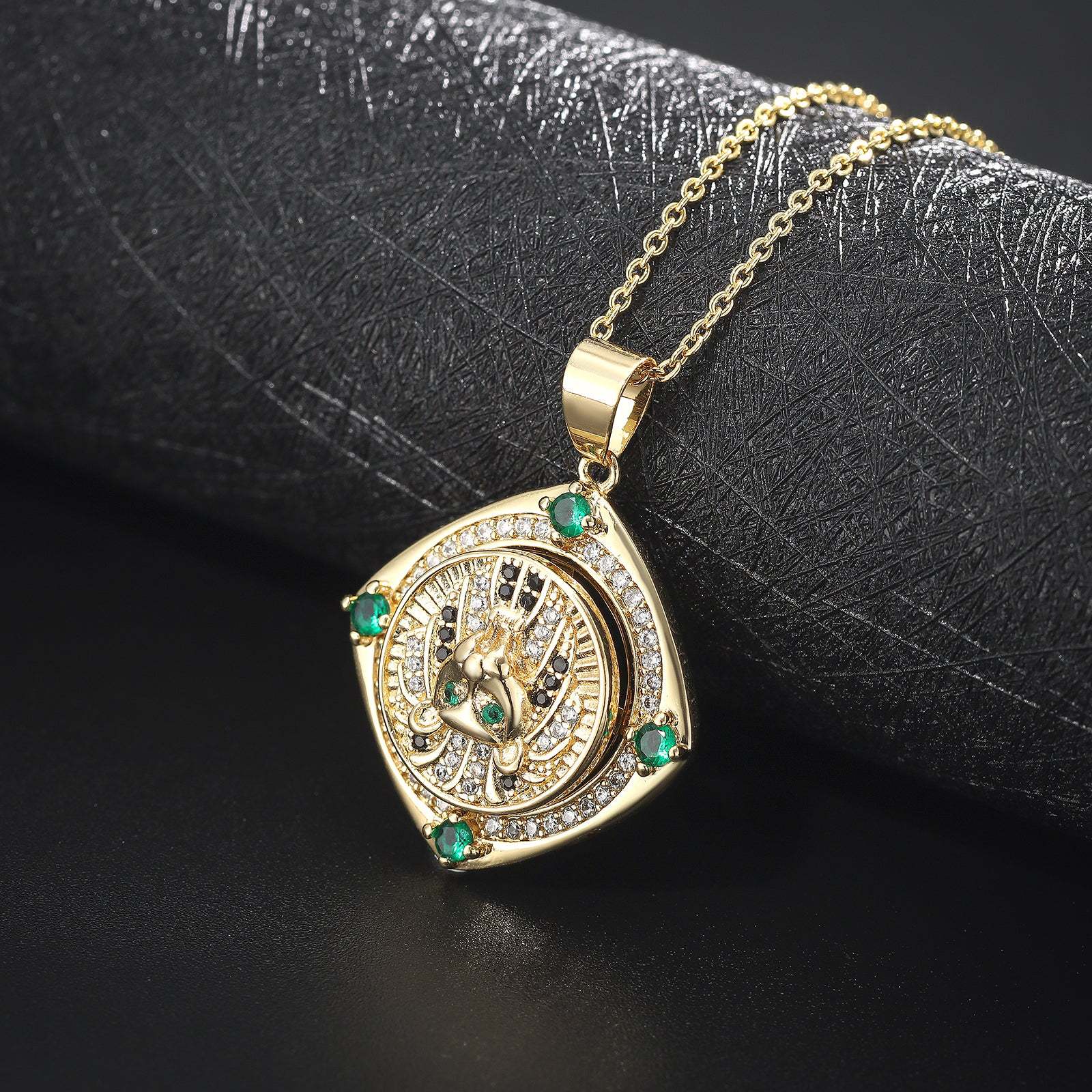 可转动抗焦虑解压吊坠 个性创意18k金豹子头项链 铜微镶锆石首饰