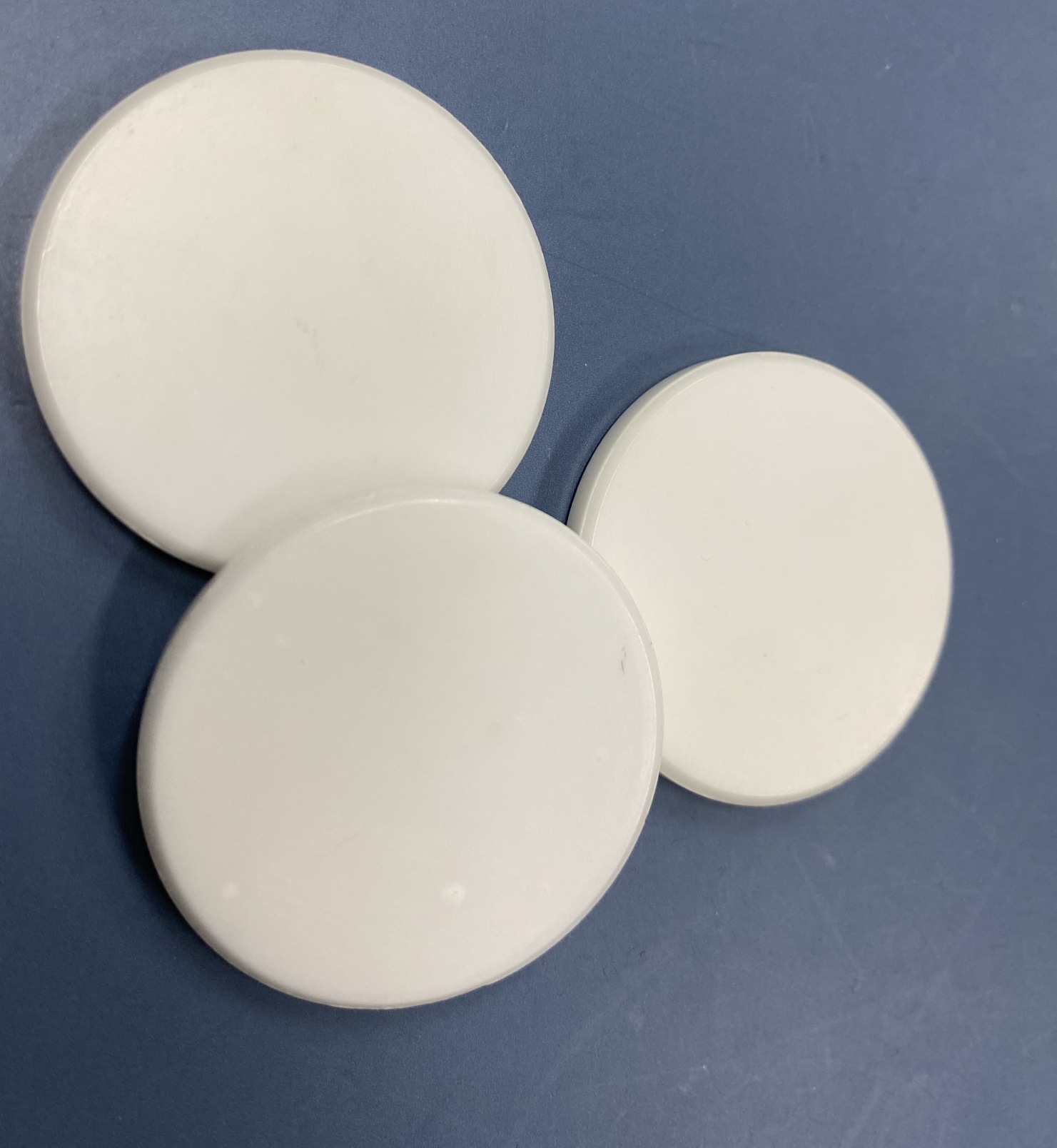 精加工氧化锆瓷片氧化锆圆板抛光氧化锆陶瓷圆片