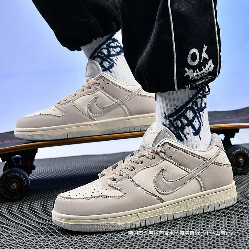 工厂直销莆田aj男鞋低帮dunk北极狐空军一号sb板鞋aj1黑白熊猫女