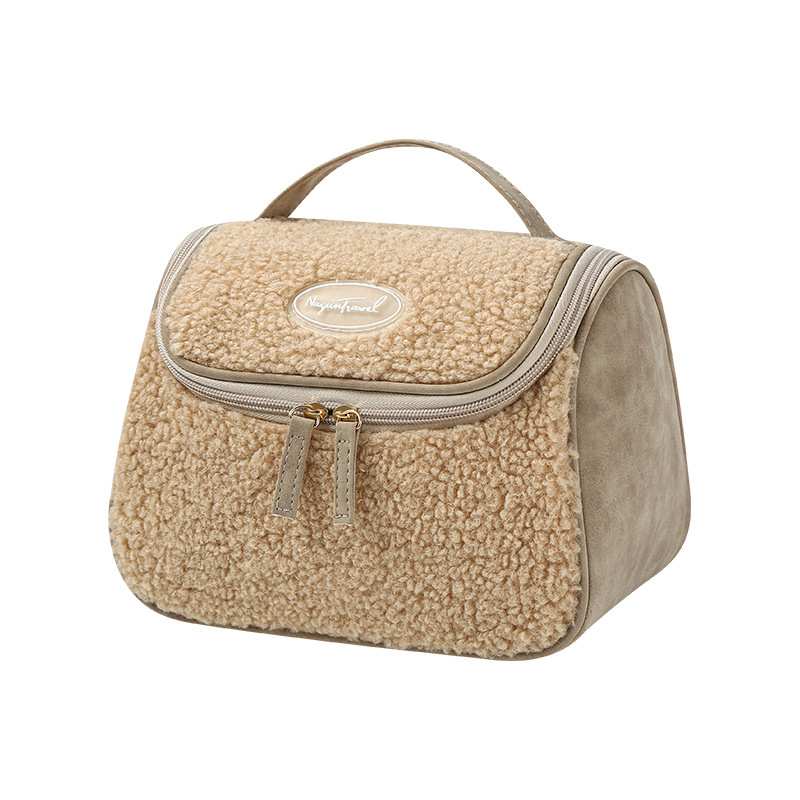 Autumn and Winter New Lamb Wool Cosmetic Bag Ins Style Large Capacity Travel Toiletry Bag Cosmetics Storage Bag Wholesale