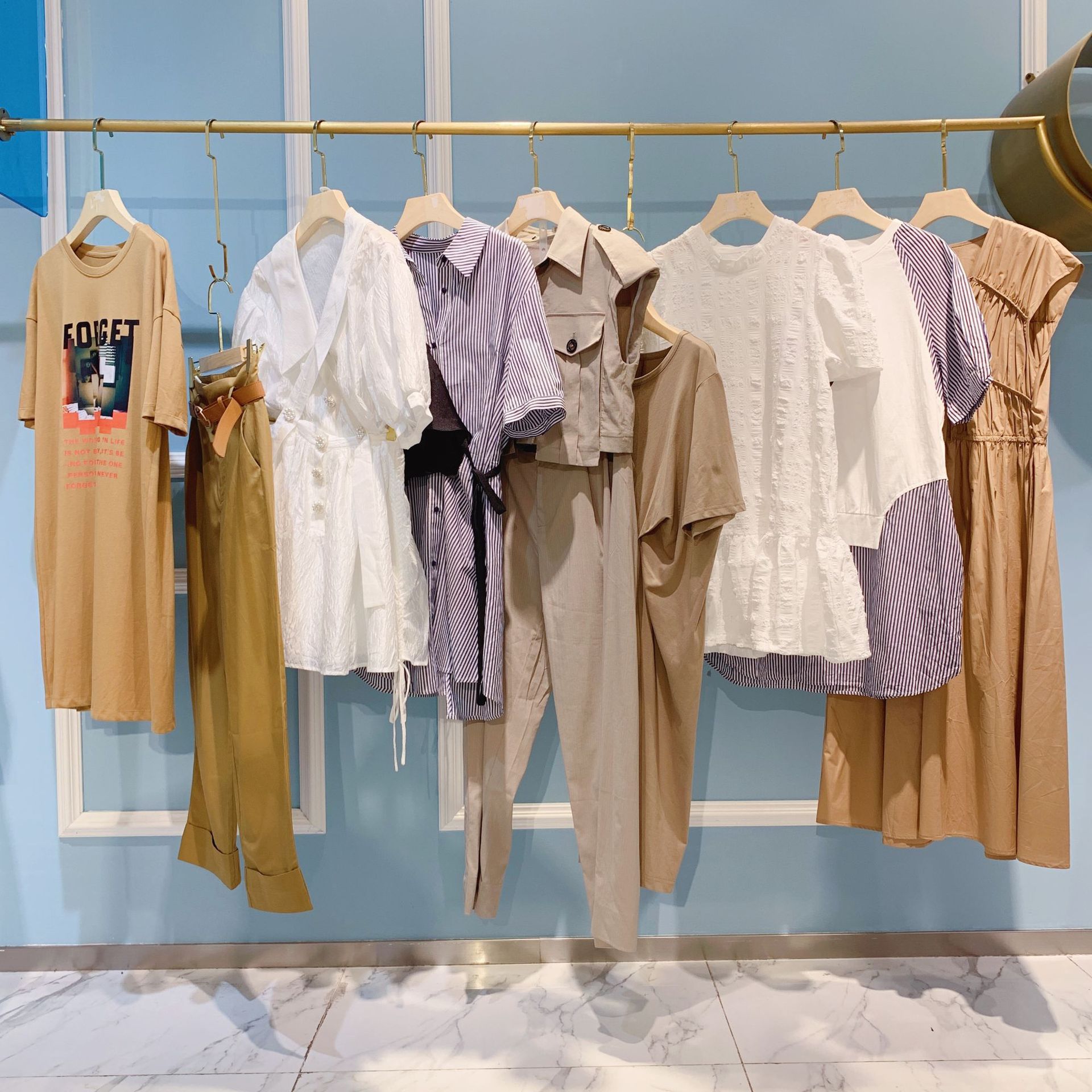 【柏维娅】22夏品牌女装折扣撤柜一手货源 实体店女装批发市场