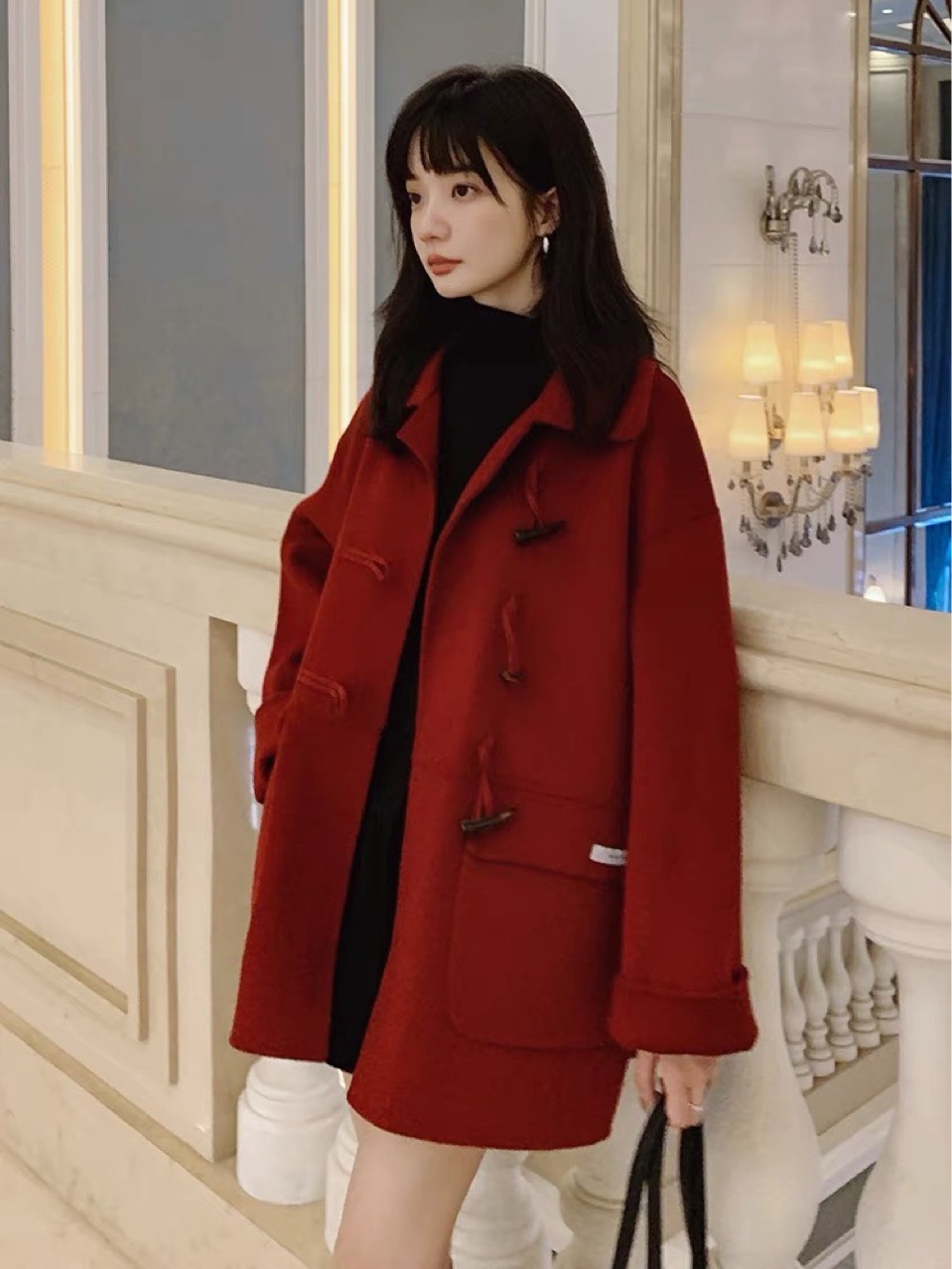 酒红色牛角扣短款毛呢外套女小个子2021年冬季新款双面羊绒呢大衣