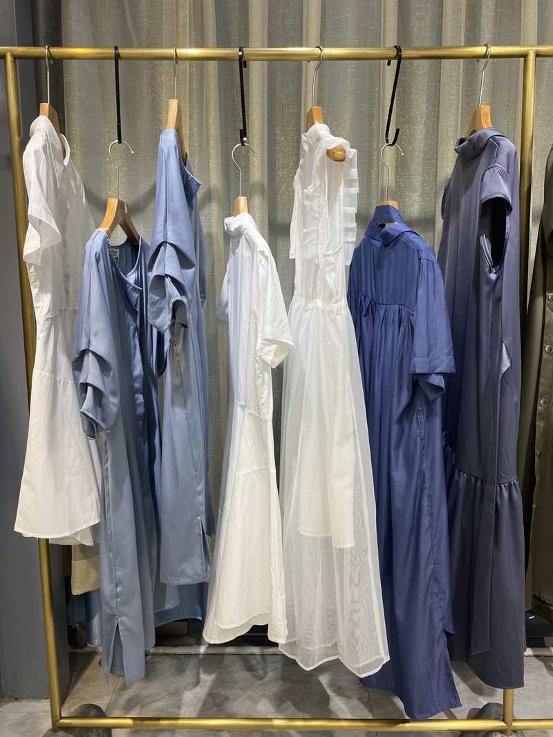 癸妮雅21夏装 剪标折扣品牌女装份货走份 实体店一手货源拿货渠道