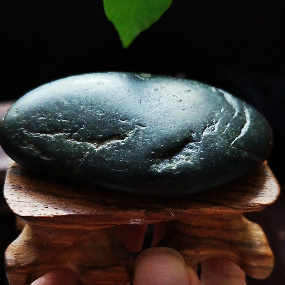 新疆天然和田墨玉籽料原石挂件吊坠原料工艺品厂家批发一件代发