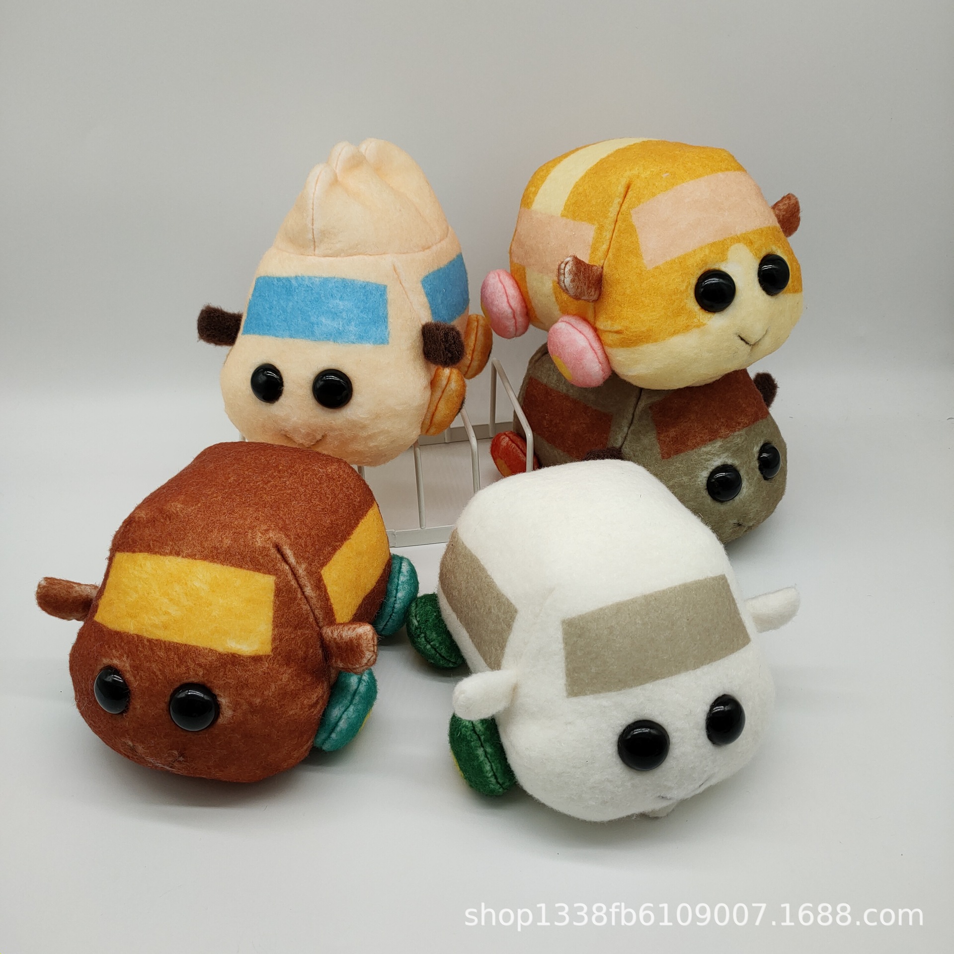 现货动漫周边天竺鼠车车 puipui毛绒挂件泰迪鼠白饼鼠毛绒玩具