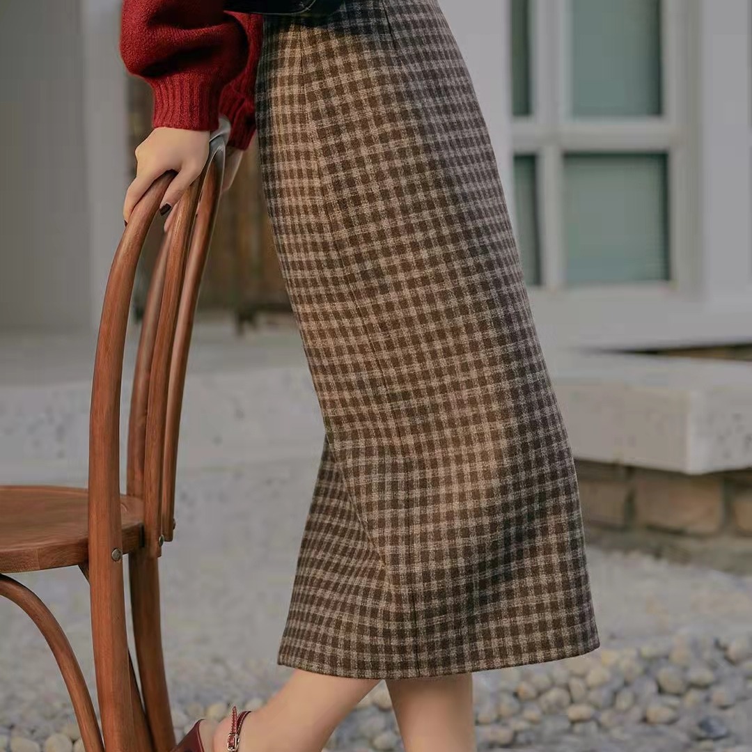 复古棕色毛呢格子半身裙女春秋中长款裙子秋冬气质高腰包臀长裙秋