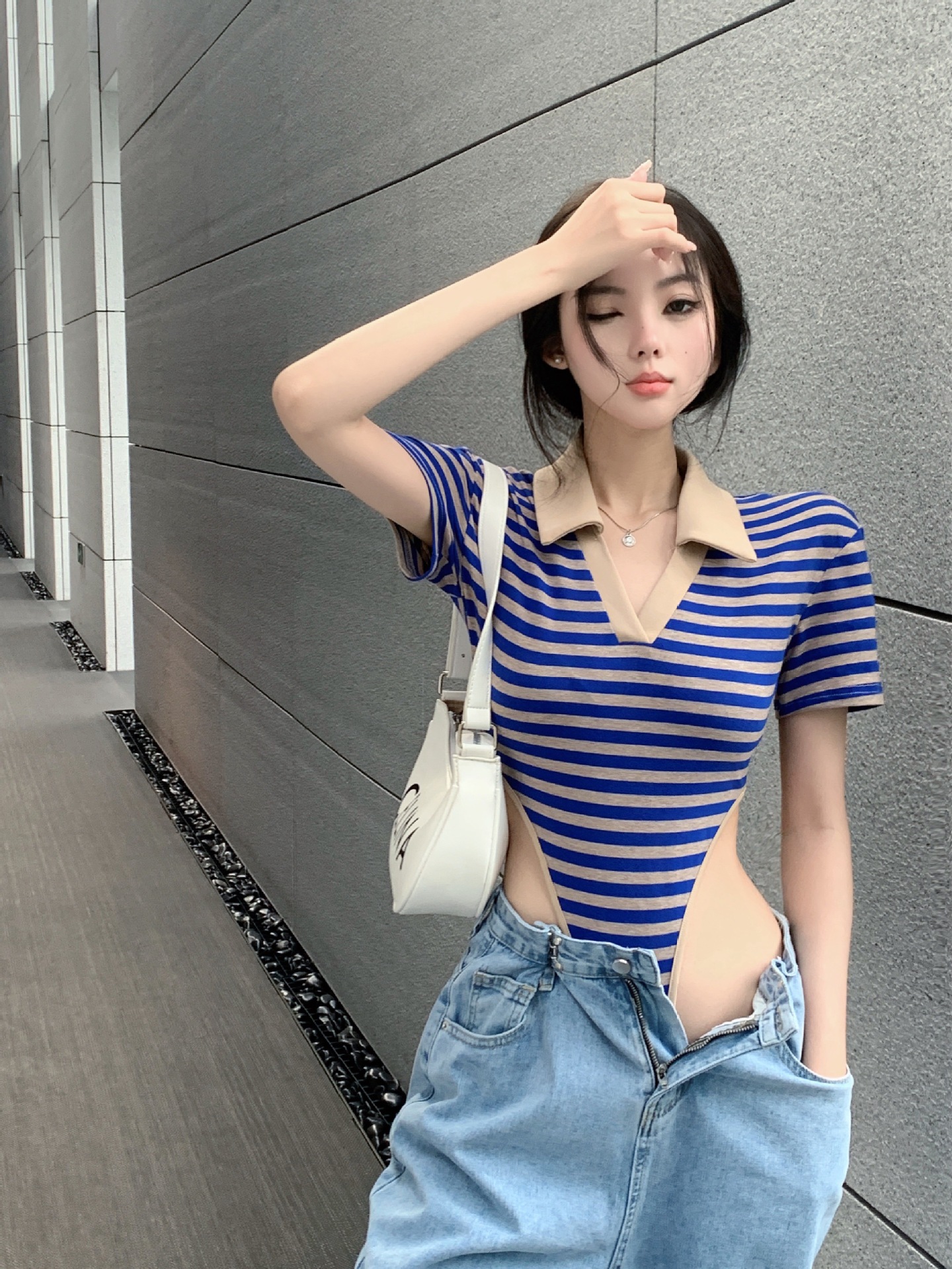 0成交0件相似2020欧美外贸时尚上衣女装性感长袖深v收腰褶皱气质连体