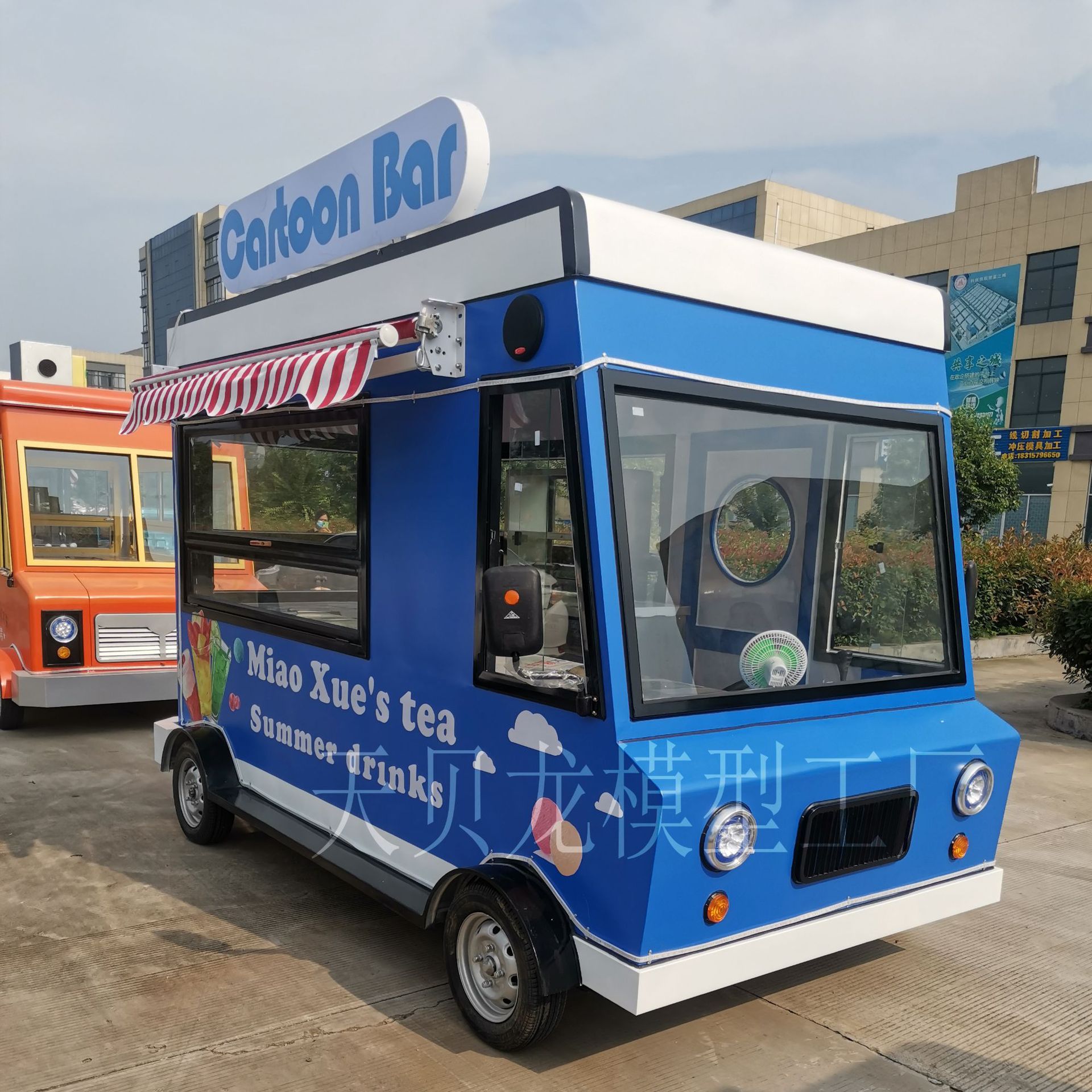 电动摆摊四轮车可推车炸串熟食多功能售卖车卤菜售货美食早餐车