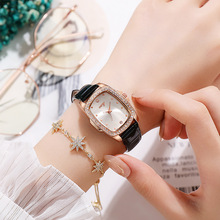 2022热销新款女士石英女表大气皮带女表水钻镶钻腕表时尚女士手表