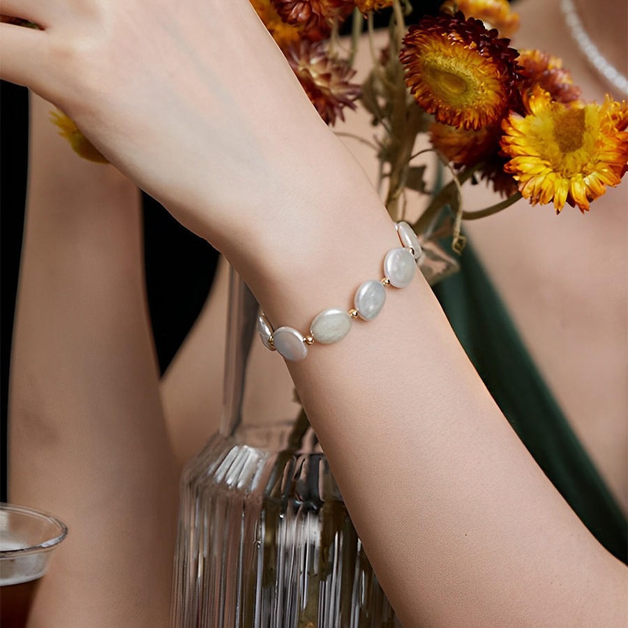 原创纽扣巴洛克珍珠手链女纯银腕饰简约气质轻奢复古手饰小众礼物