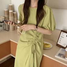 韩国chic春季小众设计感芥末绿显白抽绳收腰中长款泡泡袖连衣裙女