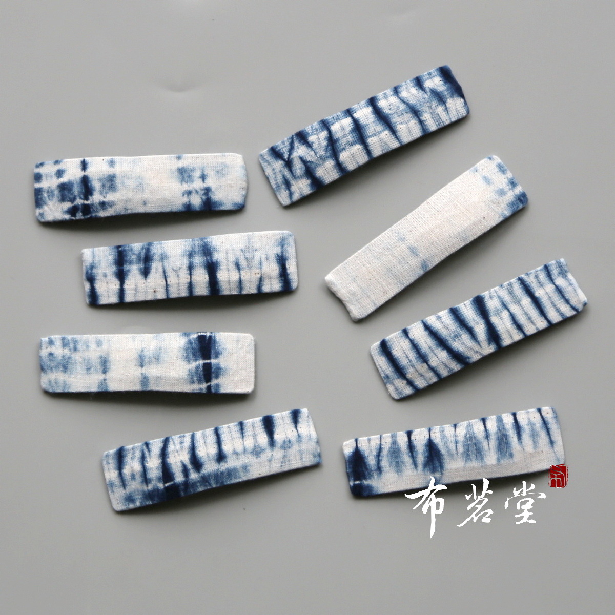 材质:合金夹子,包手工扎染布尺寸:长约8cm,宽约2cm品名:扎染方发夹