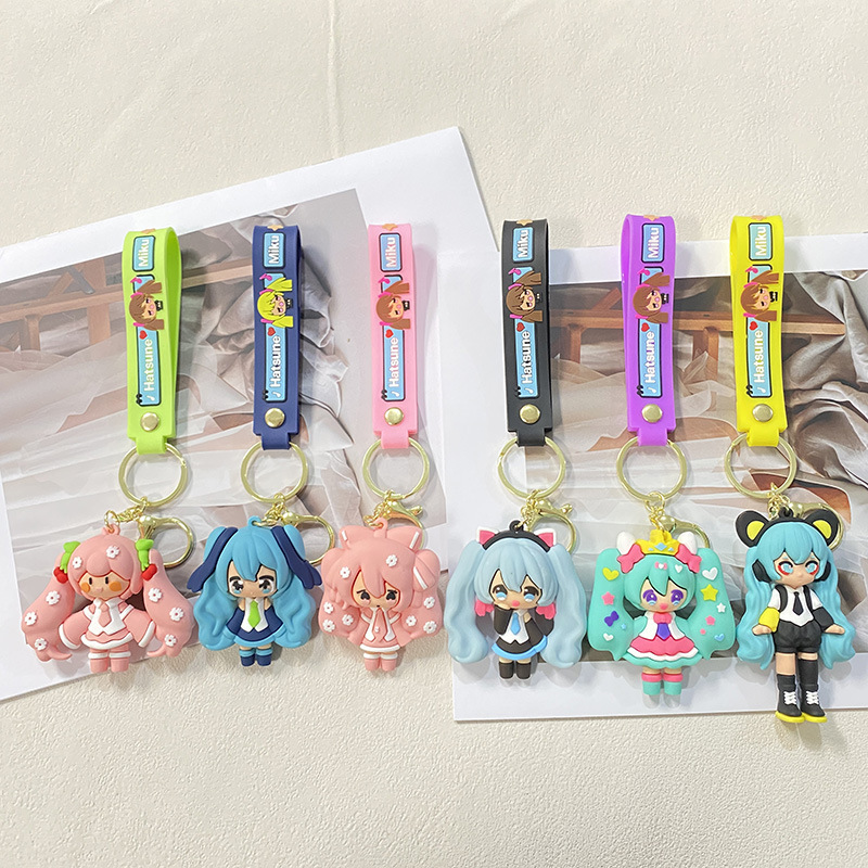 cross-border cute hatsune future keychain pendant cartoon doll car key chain schoolbag small gift wholesale