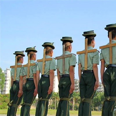 批发军训锻炼十字木架背部矫正驼背军姿实木收腹挺胸练正步十字架