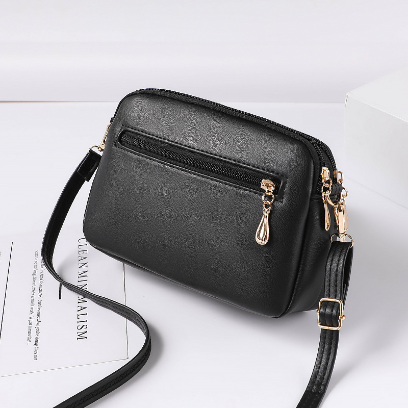 Cross-Border Popular Diamond Small Bag Female 2022 Winter New Fashion Embroidery Messenger Bag Soft Leather Lightweight Shoulder Bag